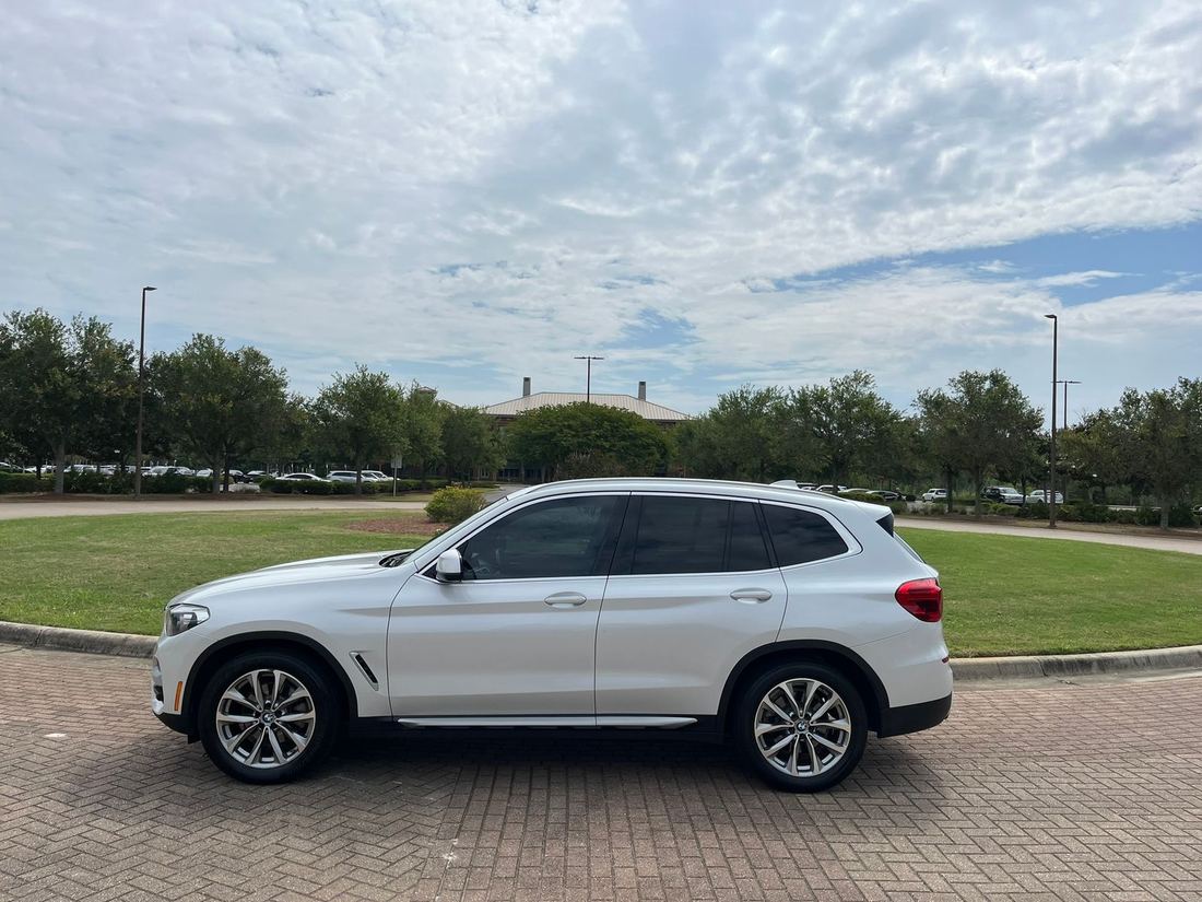 2019 BMW sDrive30i