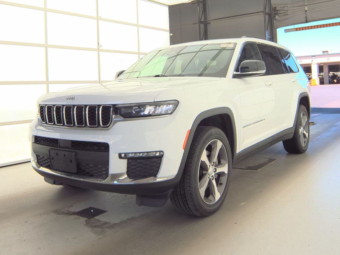 2023 JEEP Limited