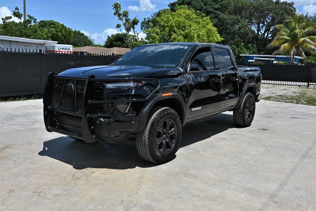 2024 GMC Elevation