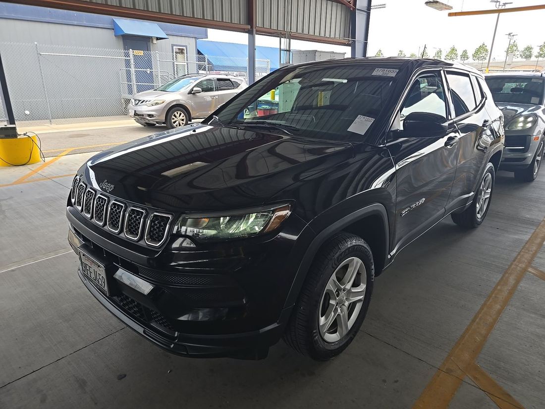 2023 JEEP Sport