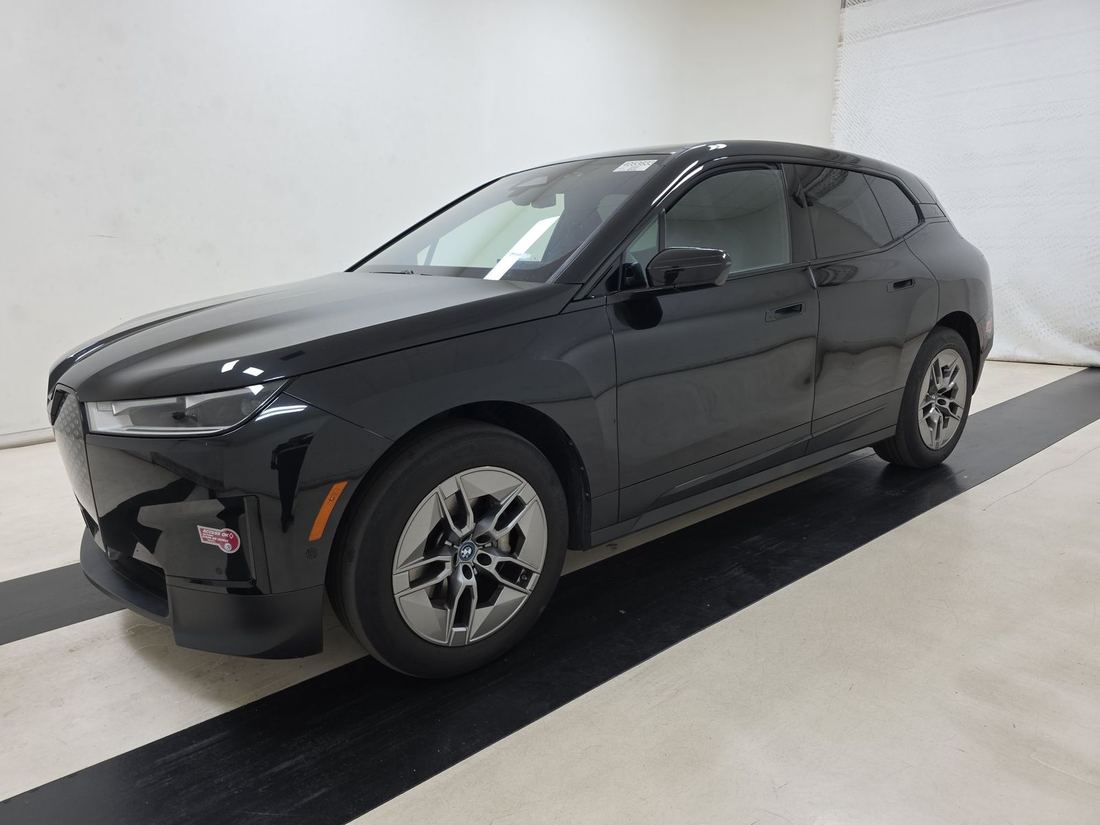 2023 BMW xDrive50i