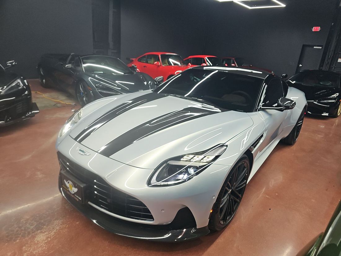 2025 Aston Martin AM5