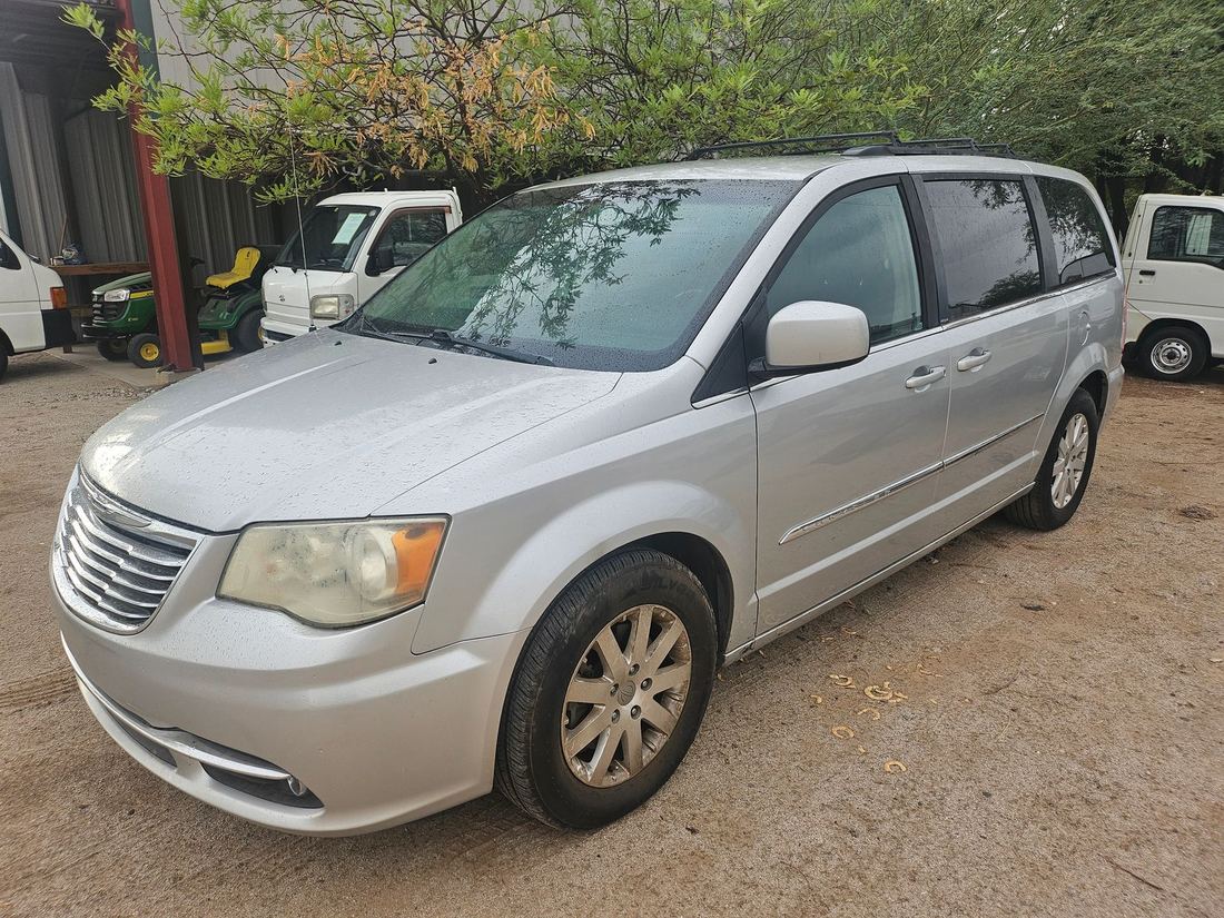 2012 Chrysler Touring