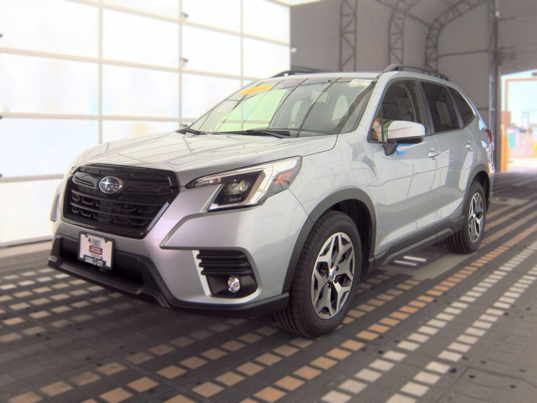 2024 Subaru Premium Base