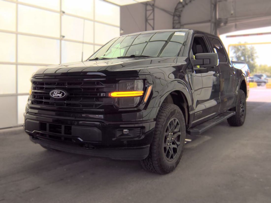 2024 FORD XLT