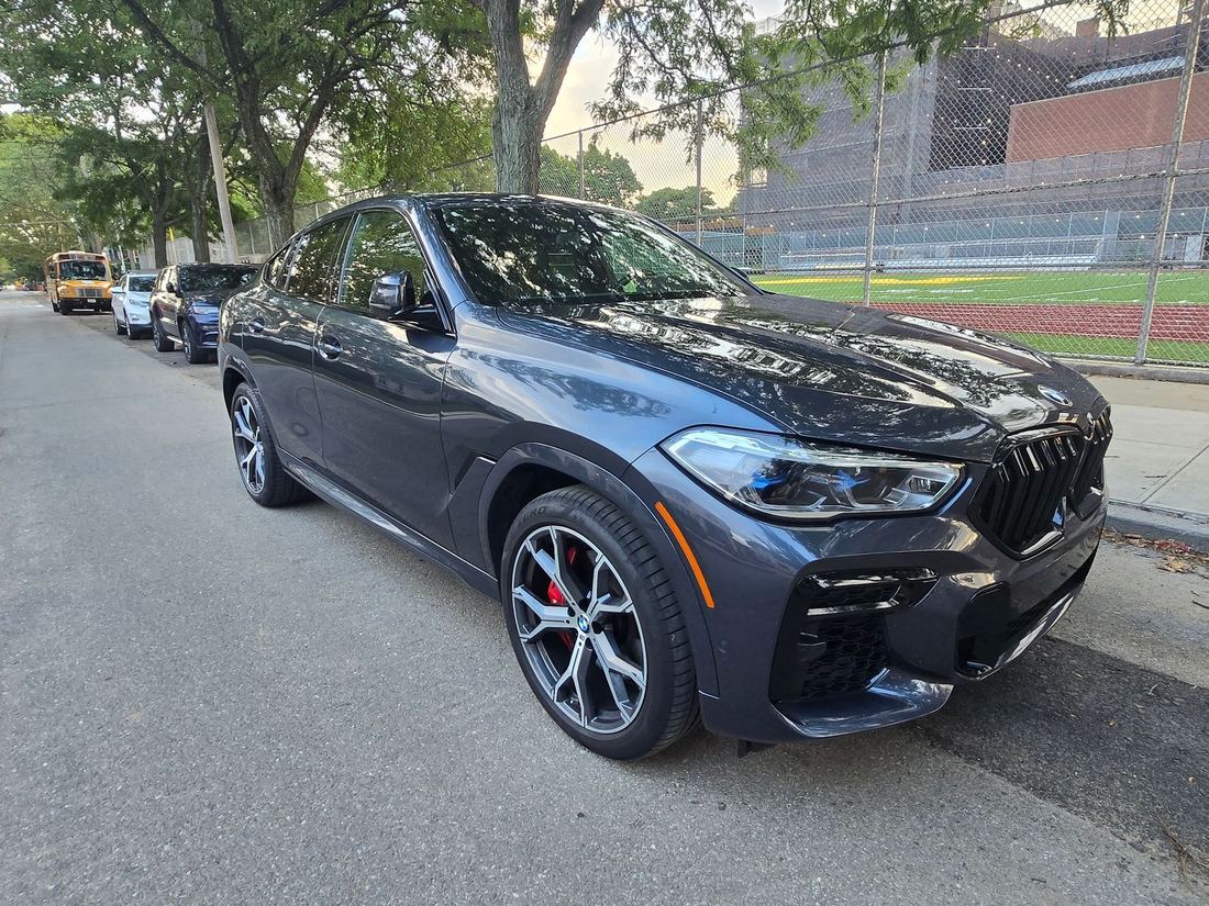 2022 BMW xDrive40i