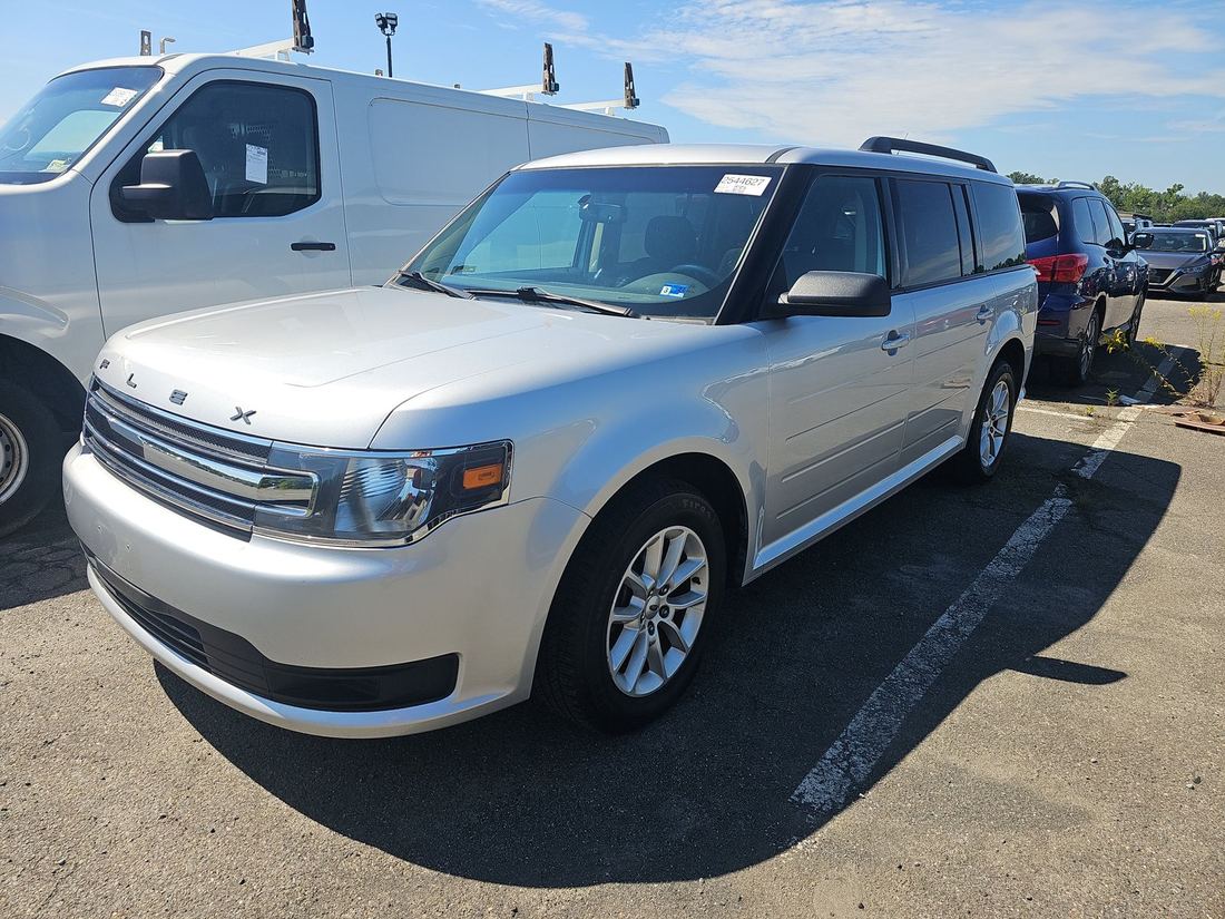 2019 FORD SE