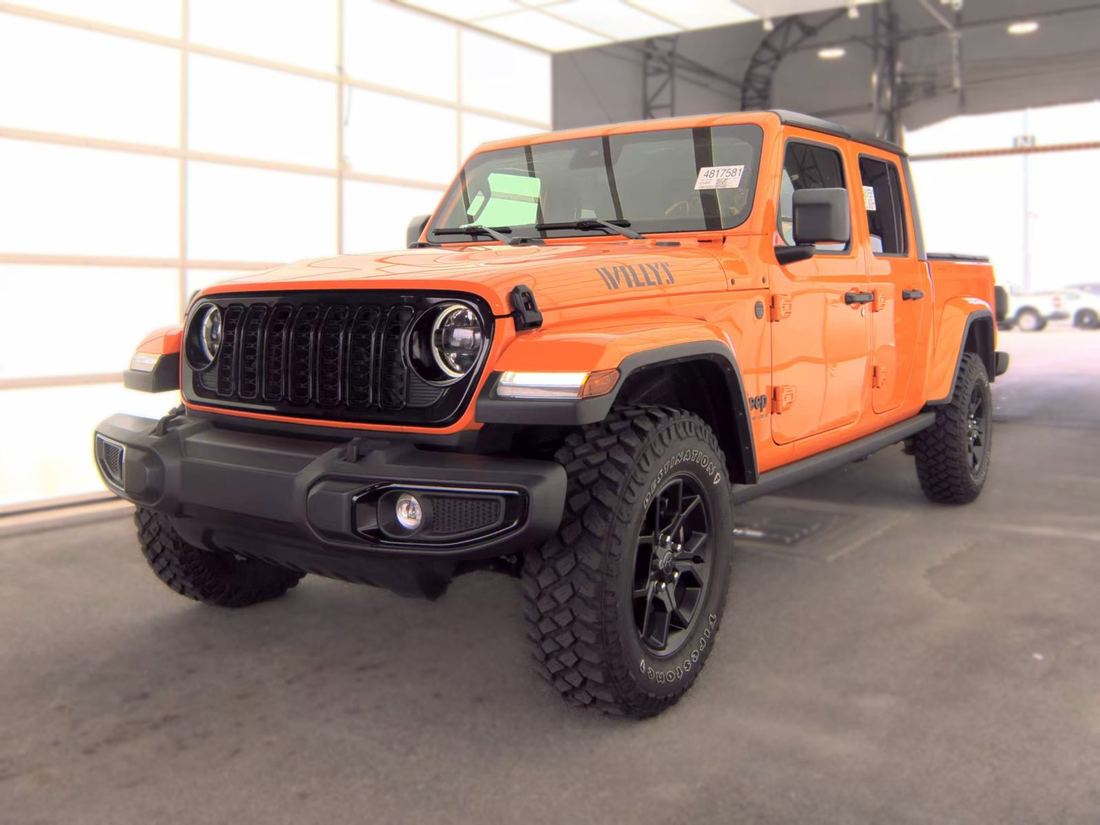 2025 JEEP Sport