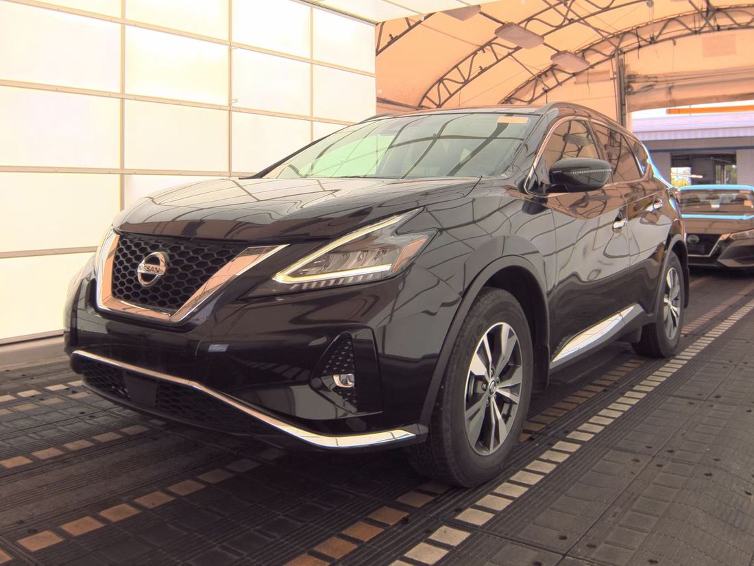 2022 NISSAN SV