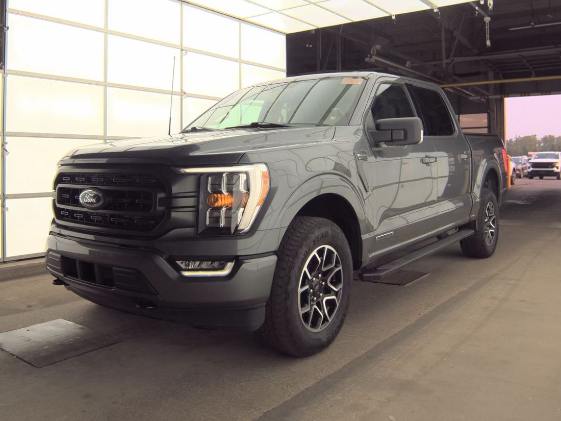 2023 FORD SuperCrew