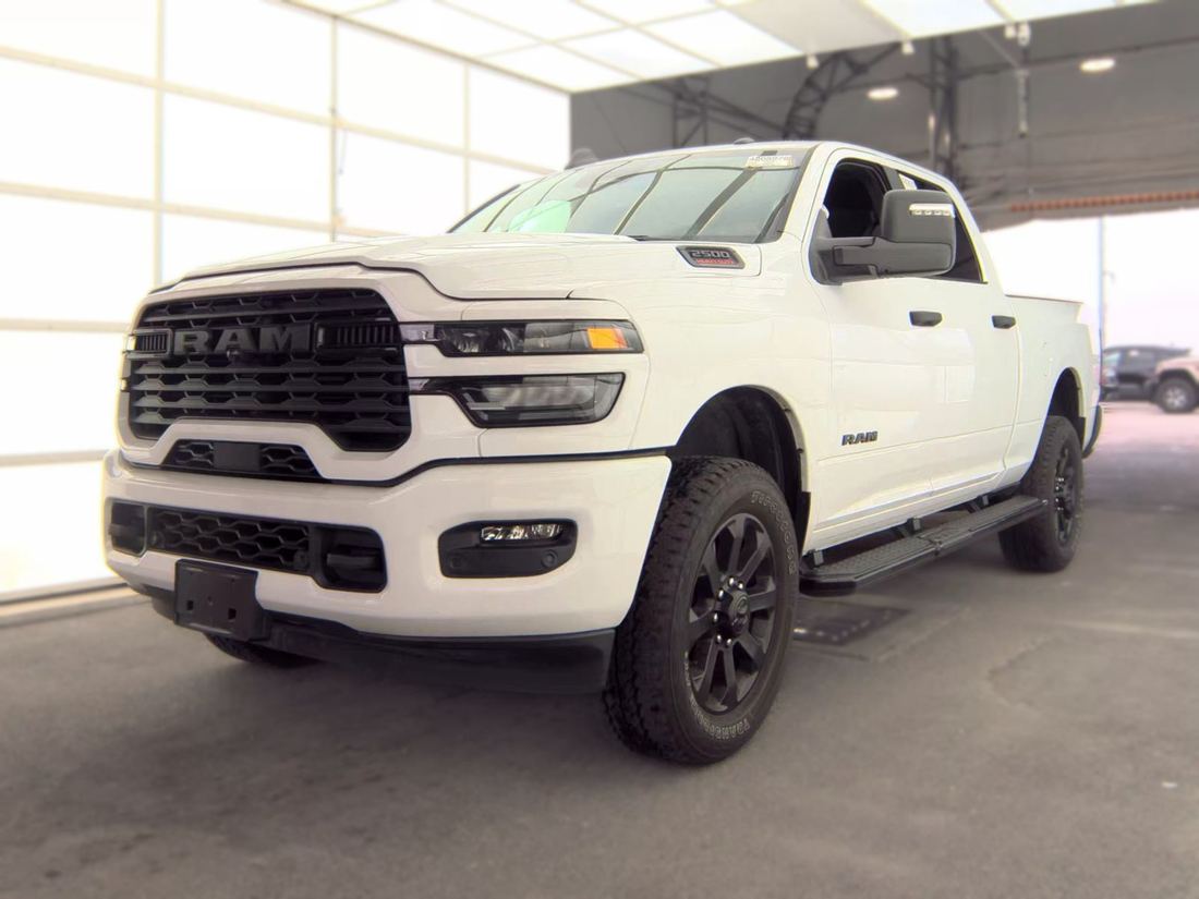 2025 RAM Big Horn/Lonestar