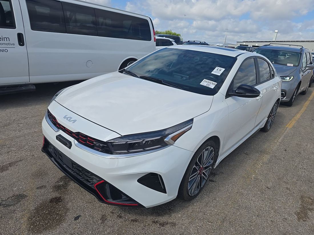2023 KIA GT
