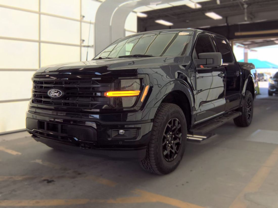 2024 FORD XLT