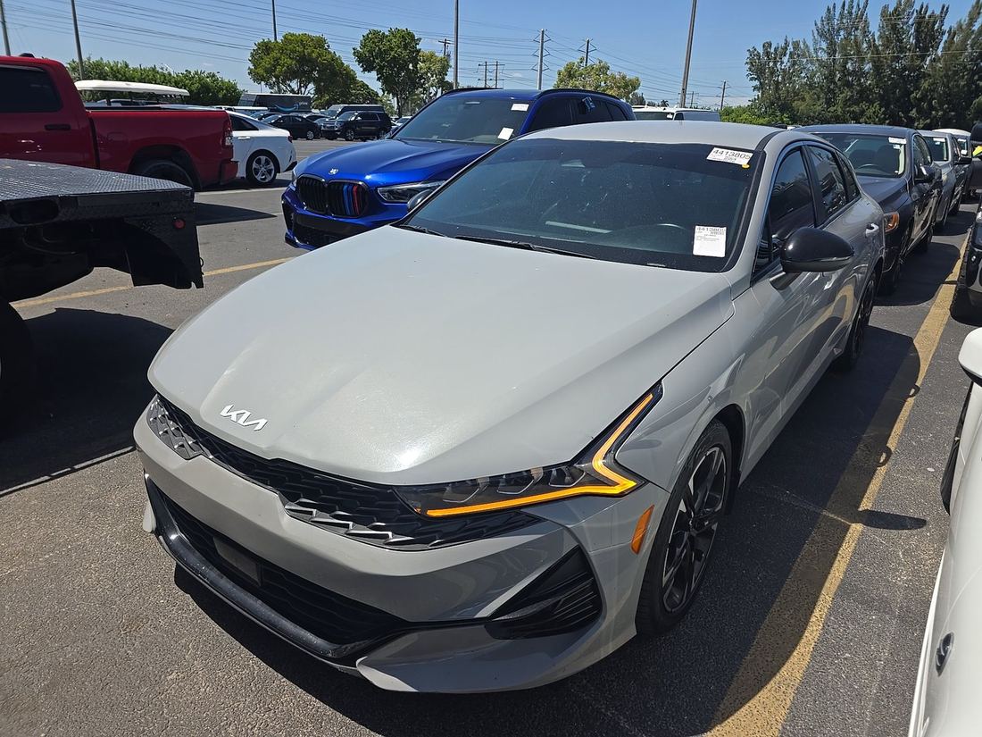 2023 KIA GT-Line