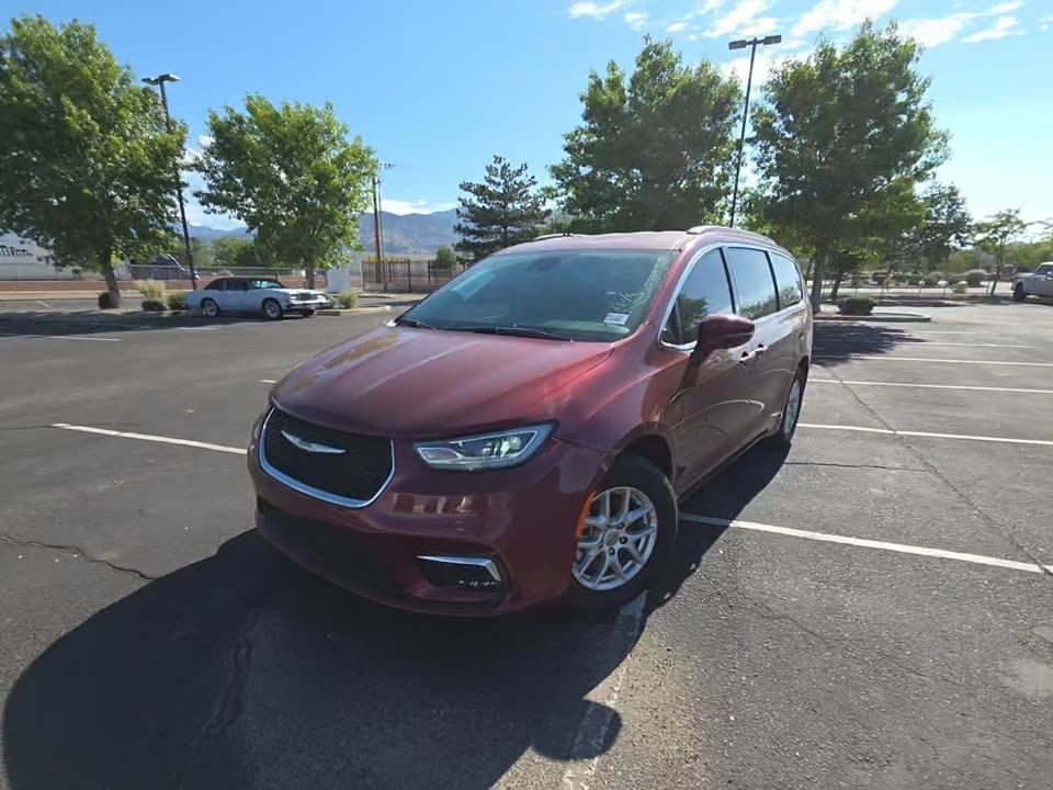 2022 Chrysler Touring L