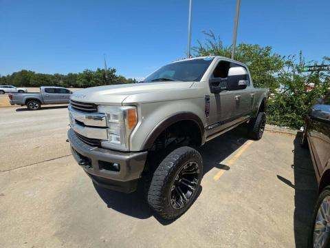 2018 Ford Super Duty - Single Rear Wheel