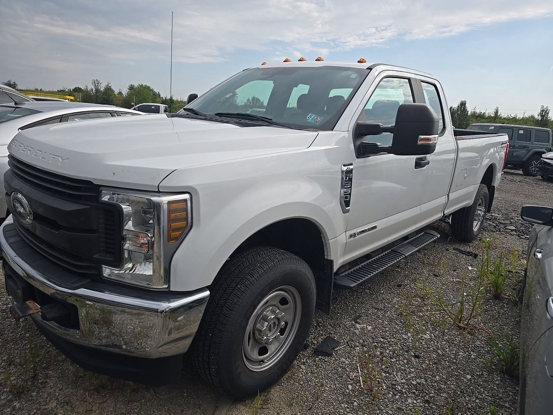 2019 FORD Super Duty - Single Rear Wheel