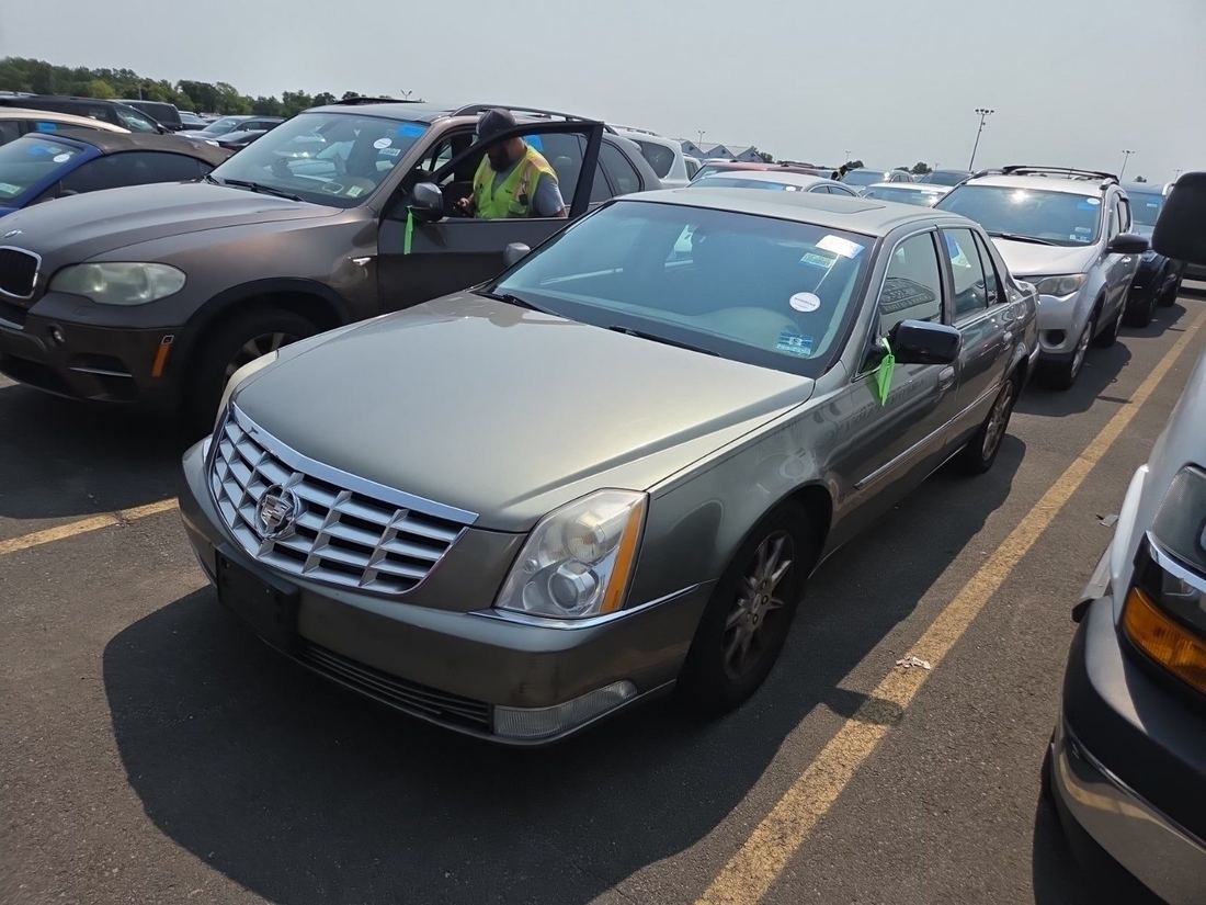 2010 Cadillac Luxury
