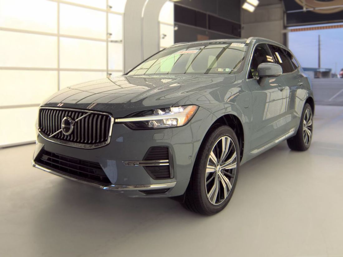 2023 VOLVO Plus Bright