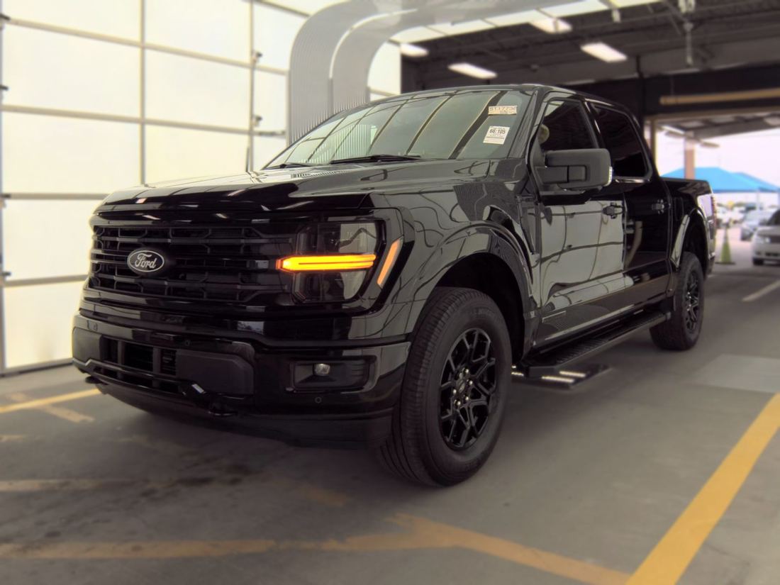 2024 FORD XLT