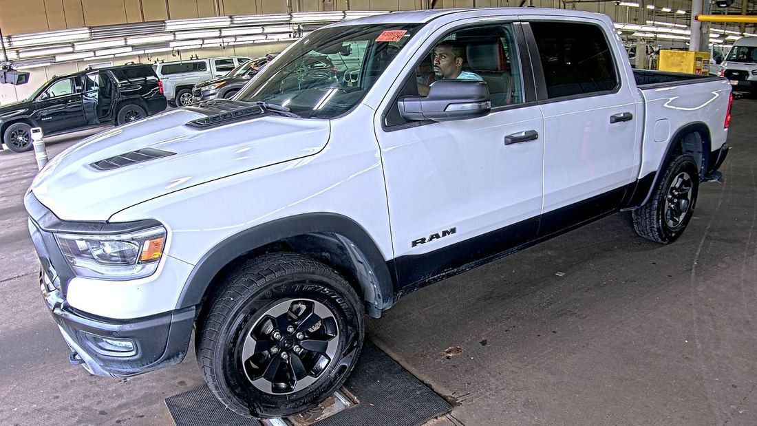 2023 Ram DT