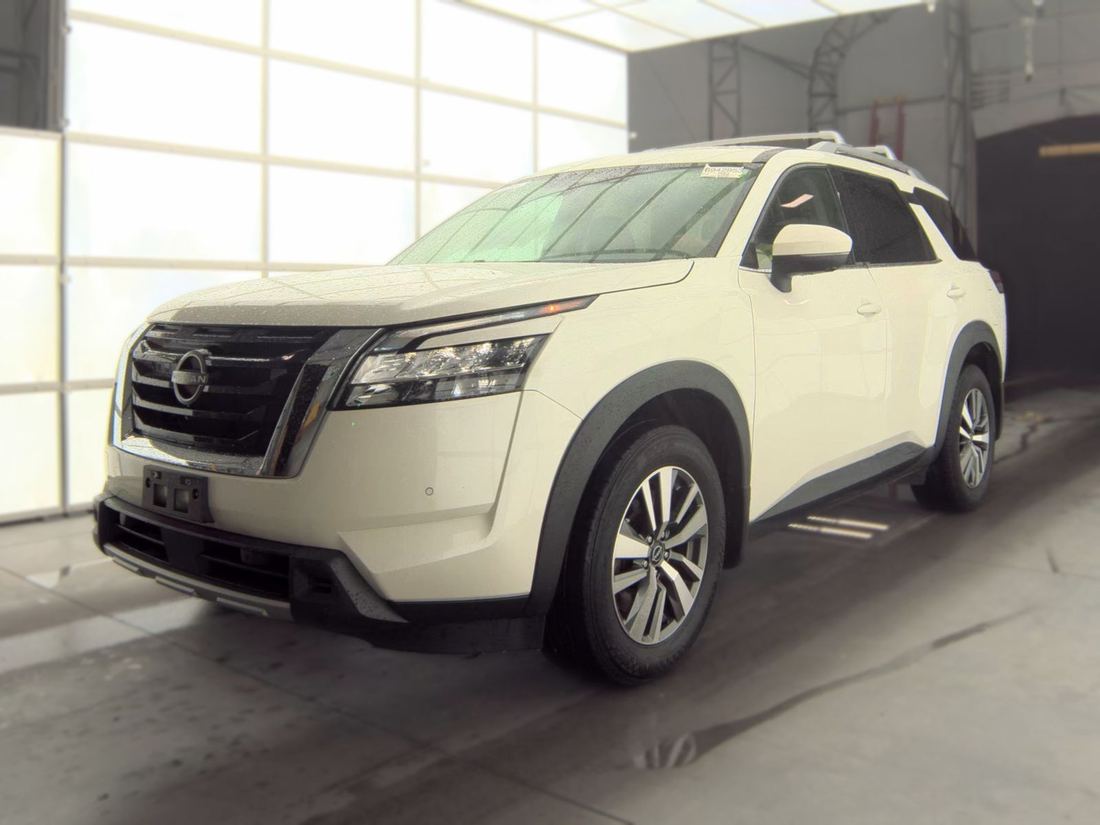 2024 NISSAN SL