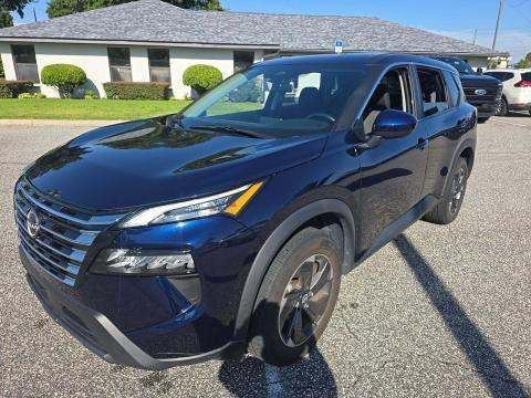2025 Nissan SV