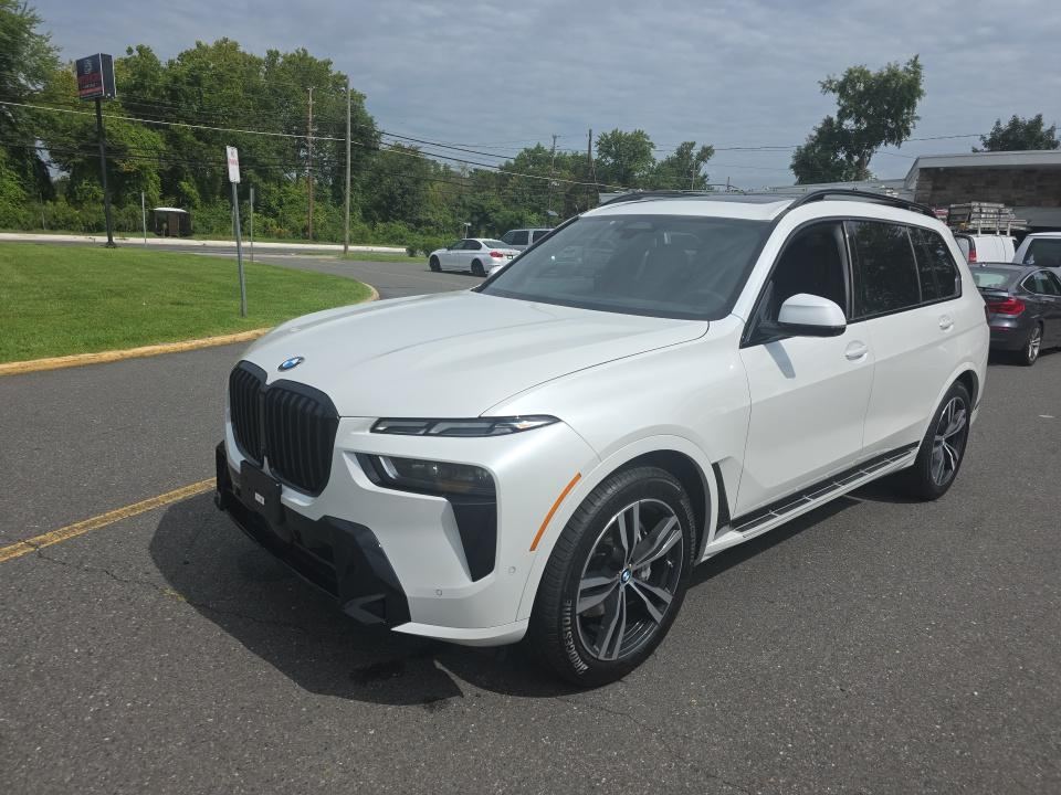 2025 BMW xDrive40i