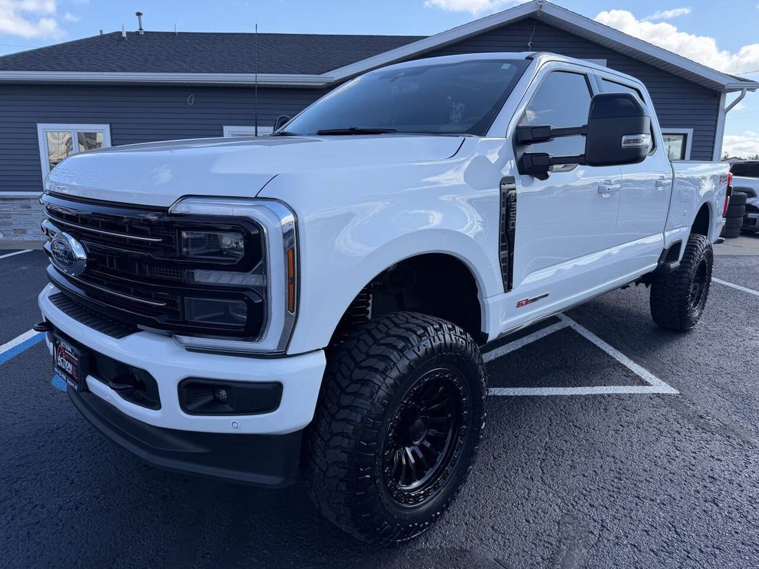 2025 Ford F-Series Super Duty-Single Rear Wheels