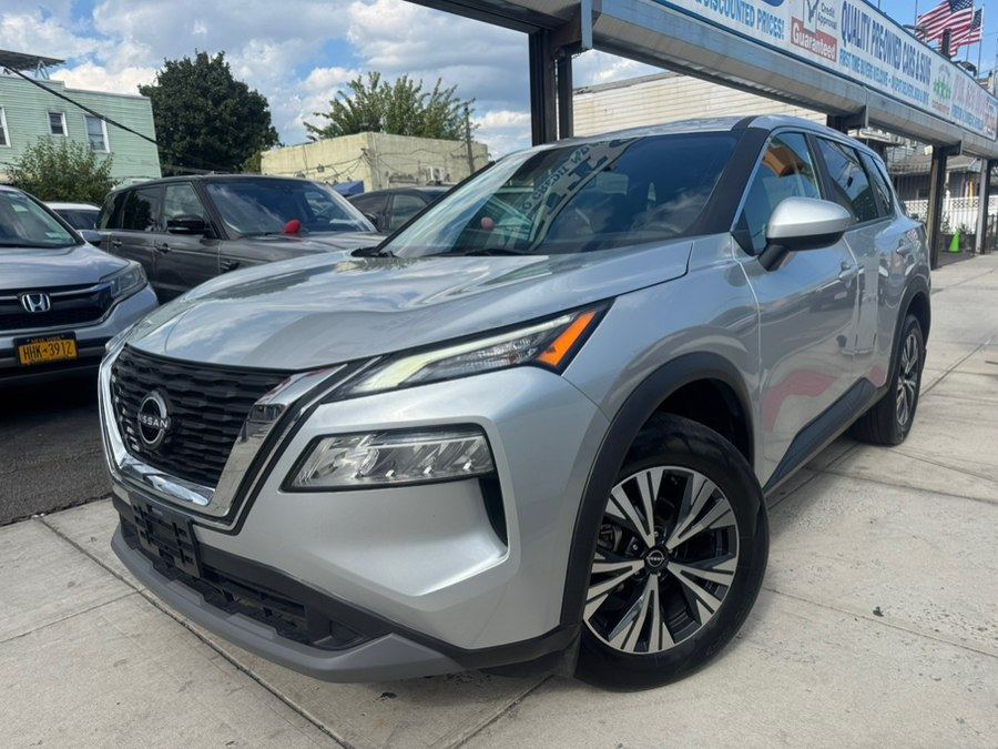 2023 Nissan SV