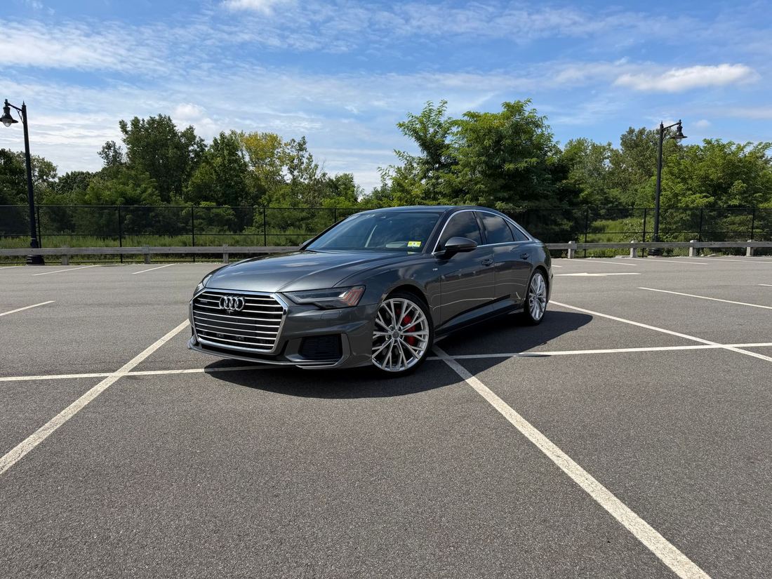 2019 Audi quattro Prestige