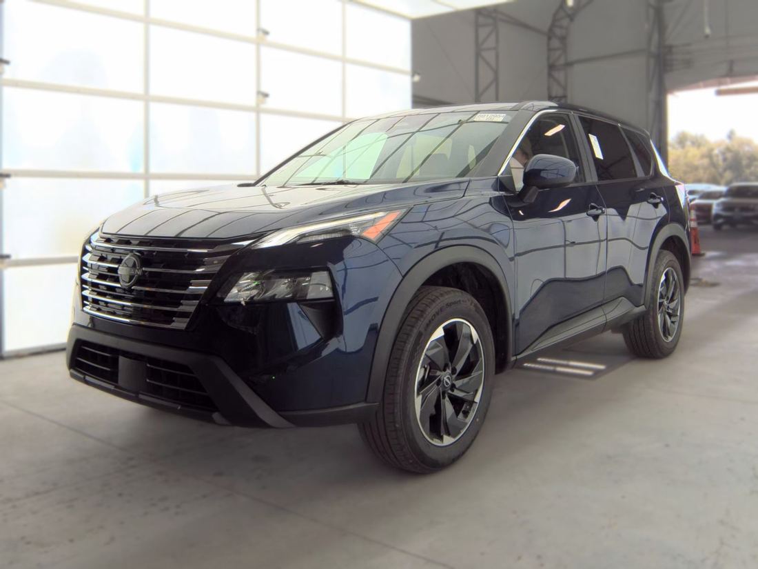 2025 Nissan SV