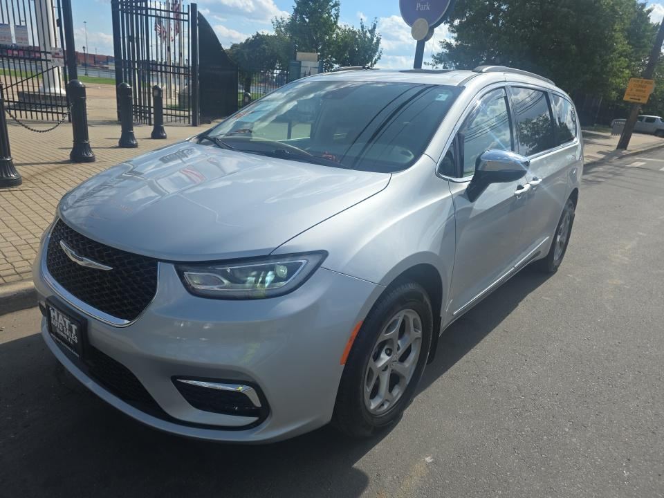 2023 Chrysler Limited