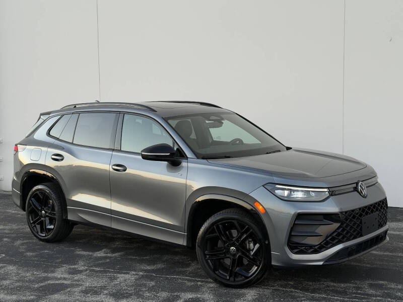 2026 Volkswagen 4Motion SE R-Line Black
