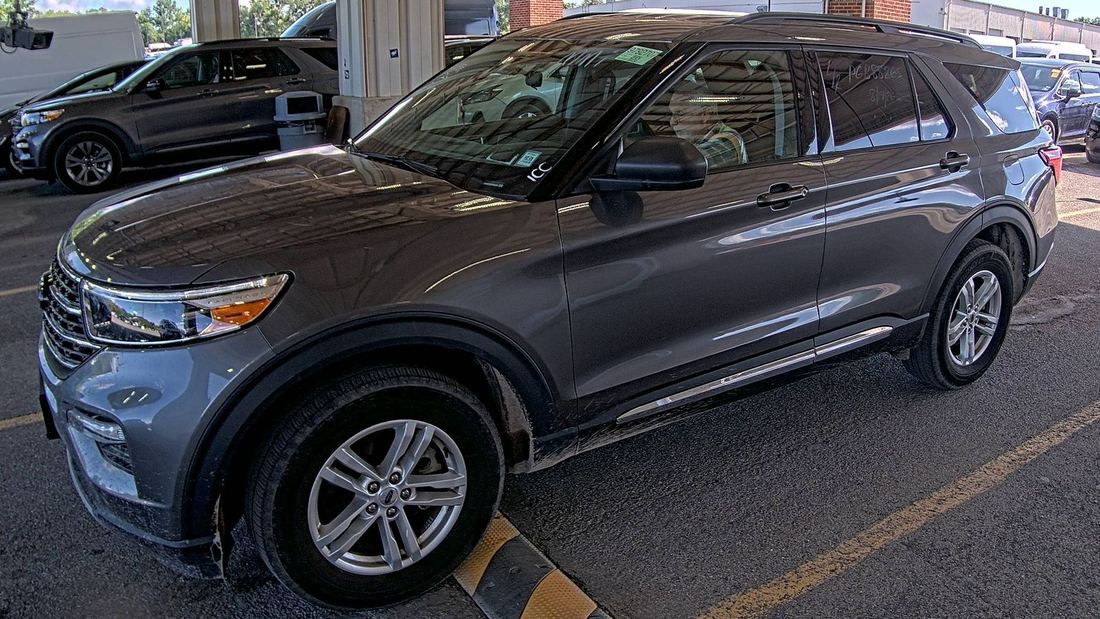 2023 FORD XLT