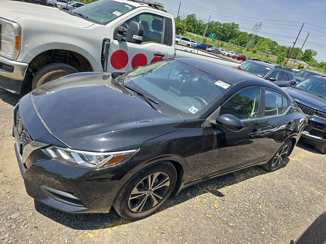 2023 Nissan SV