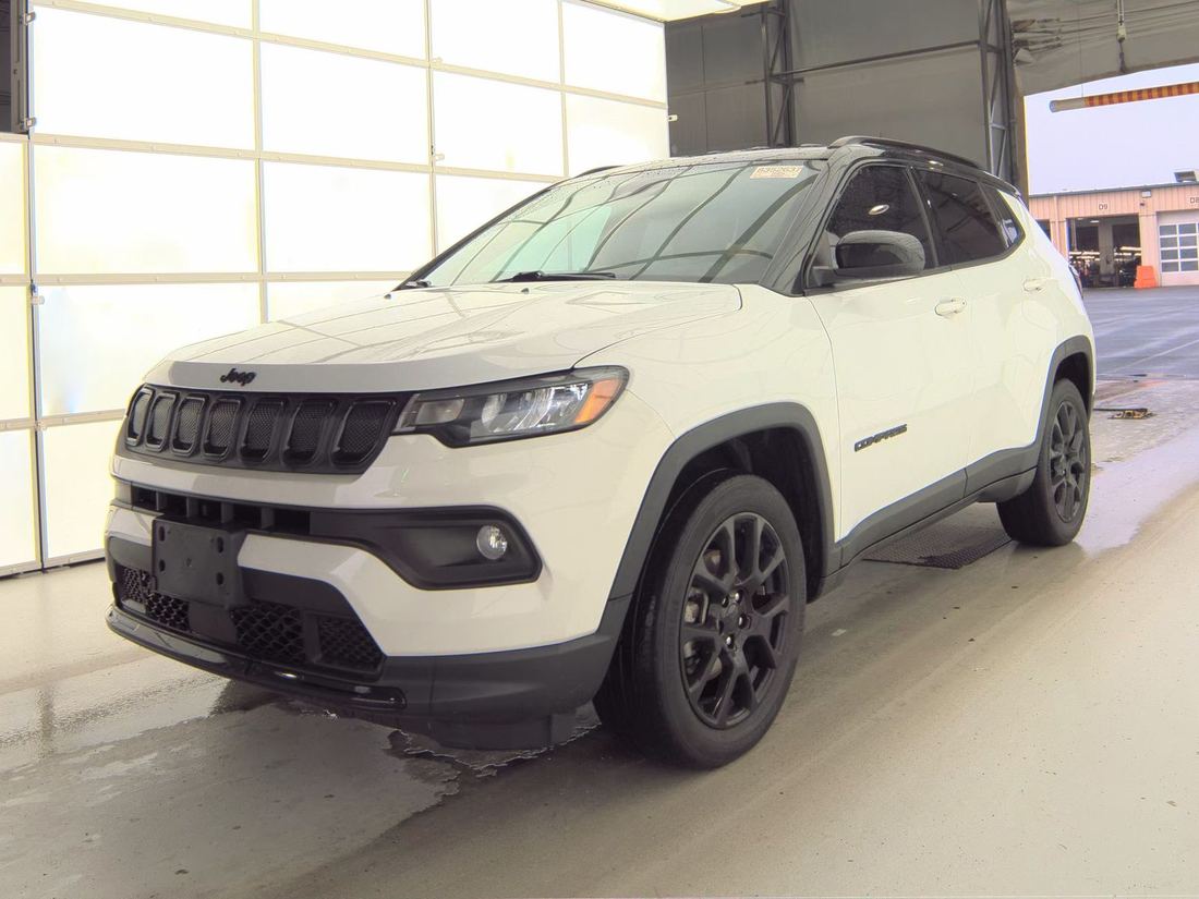 2022 Jeep Longitude, North, Latitude