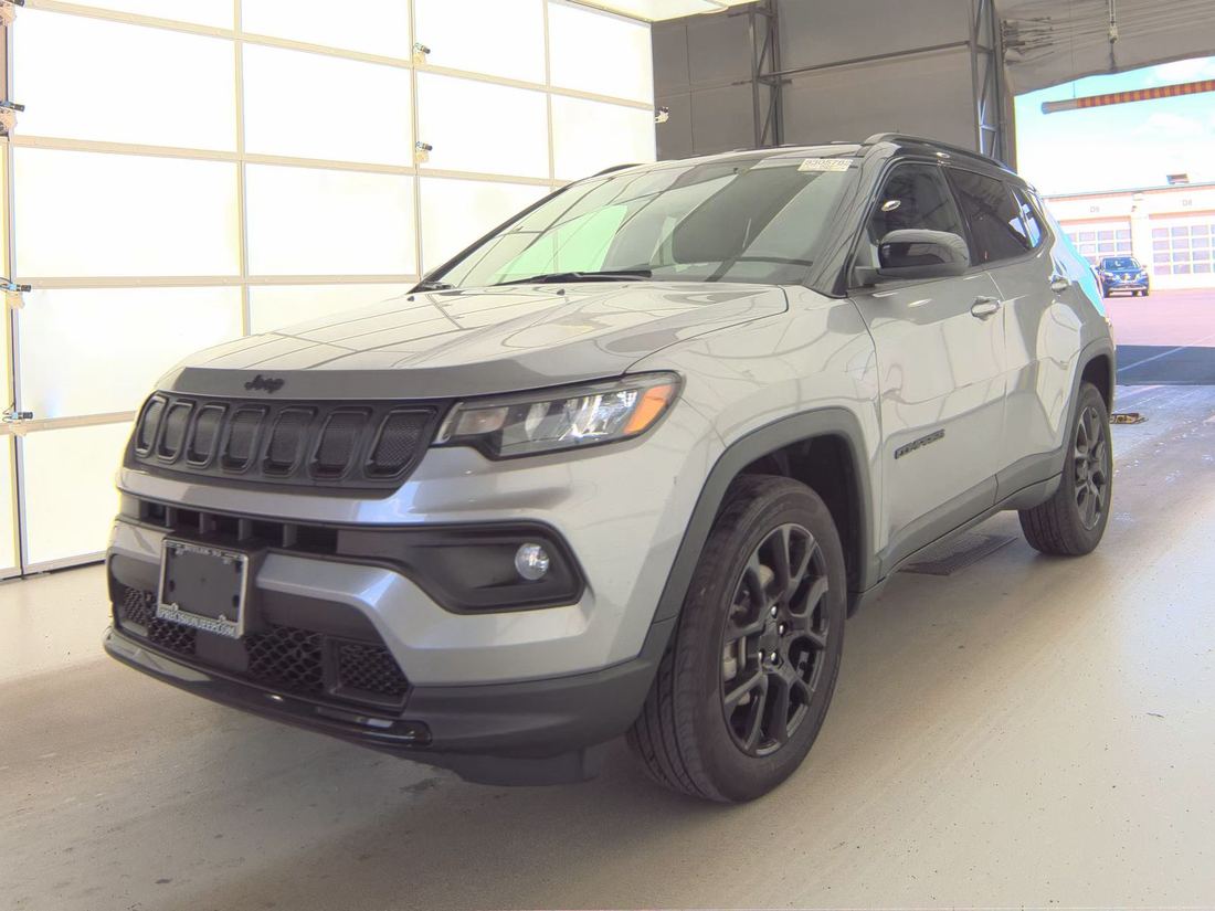 2022 Jeep Longitude, North, Latitude