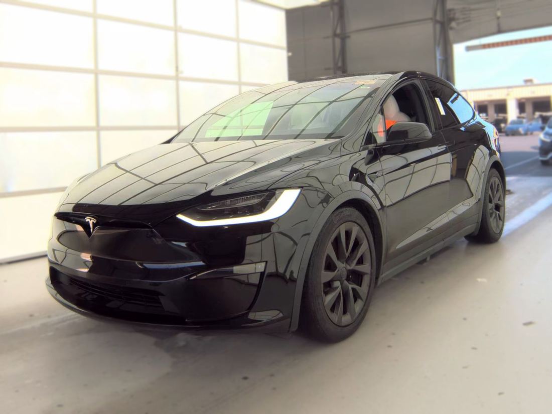 2023 TESLA Model X