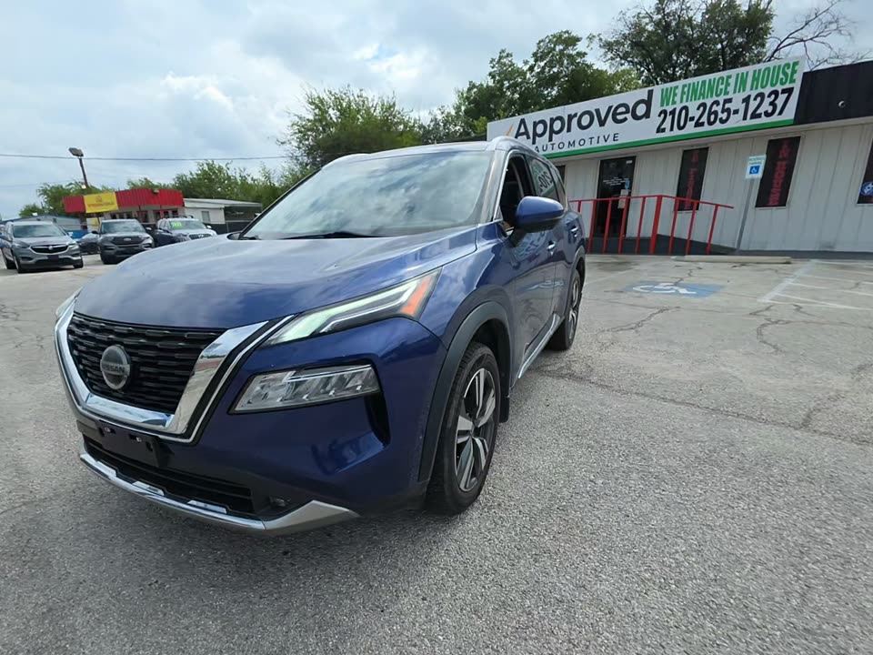 2021 Nissan PLATINUM
