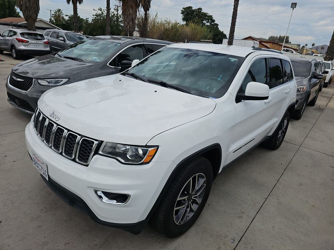 2020 JEEP Laredo