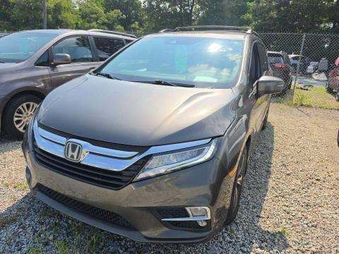 2018 Honda TOURING