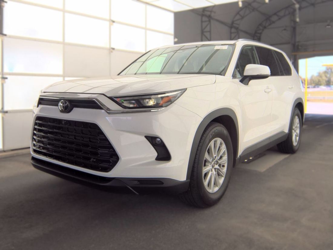 2025 Toyota 15 Series