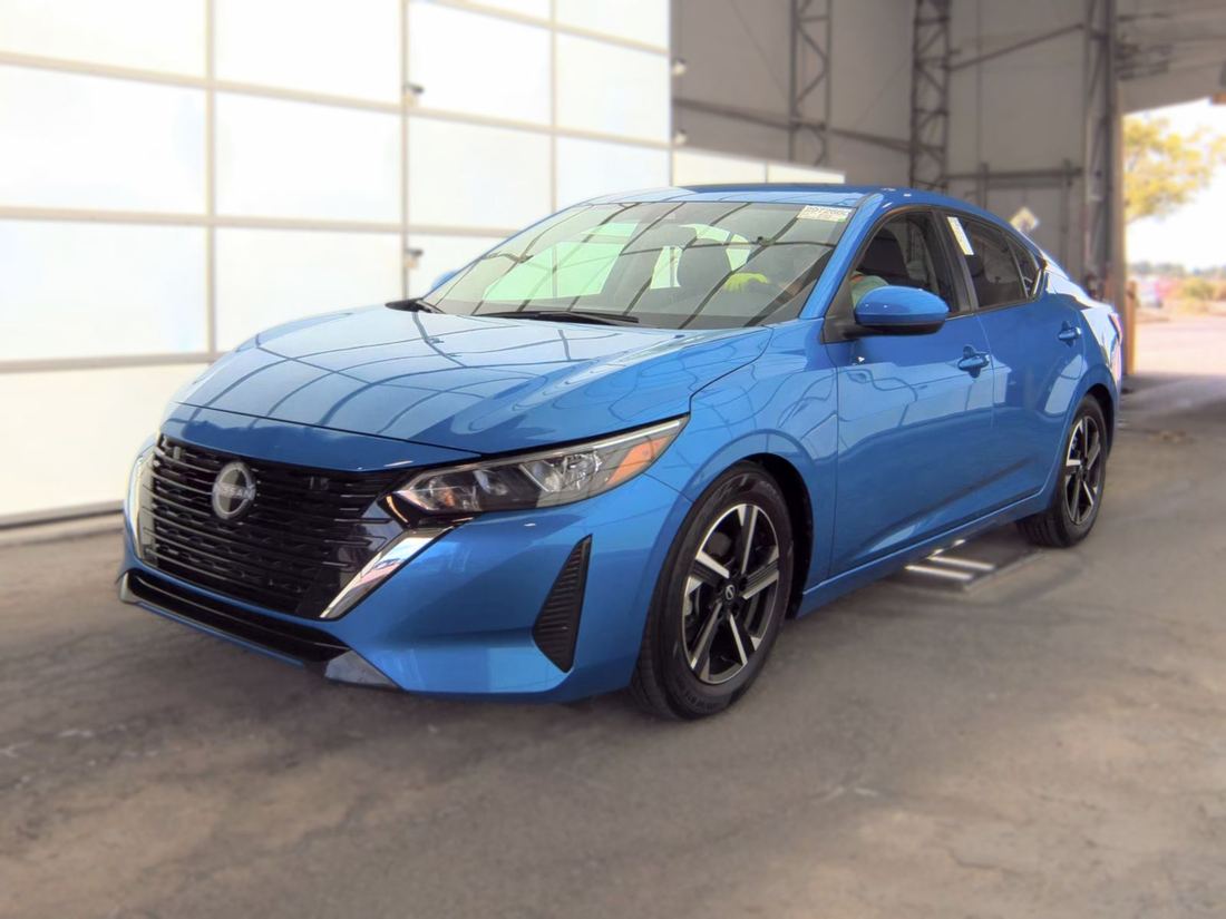 2025 NISSAN SV