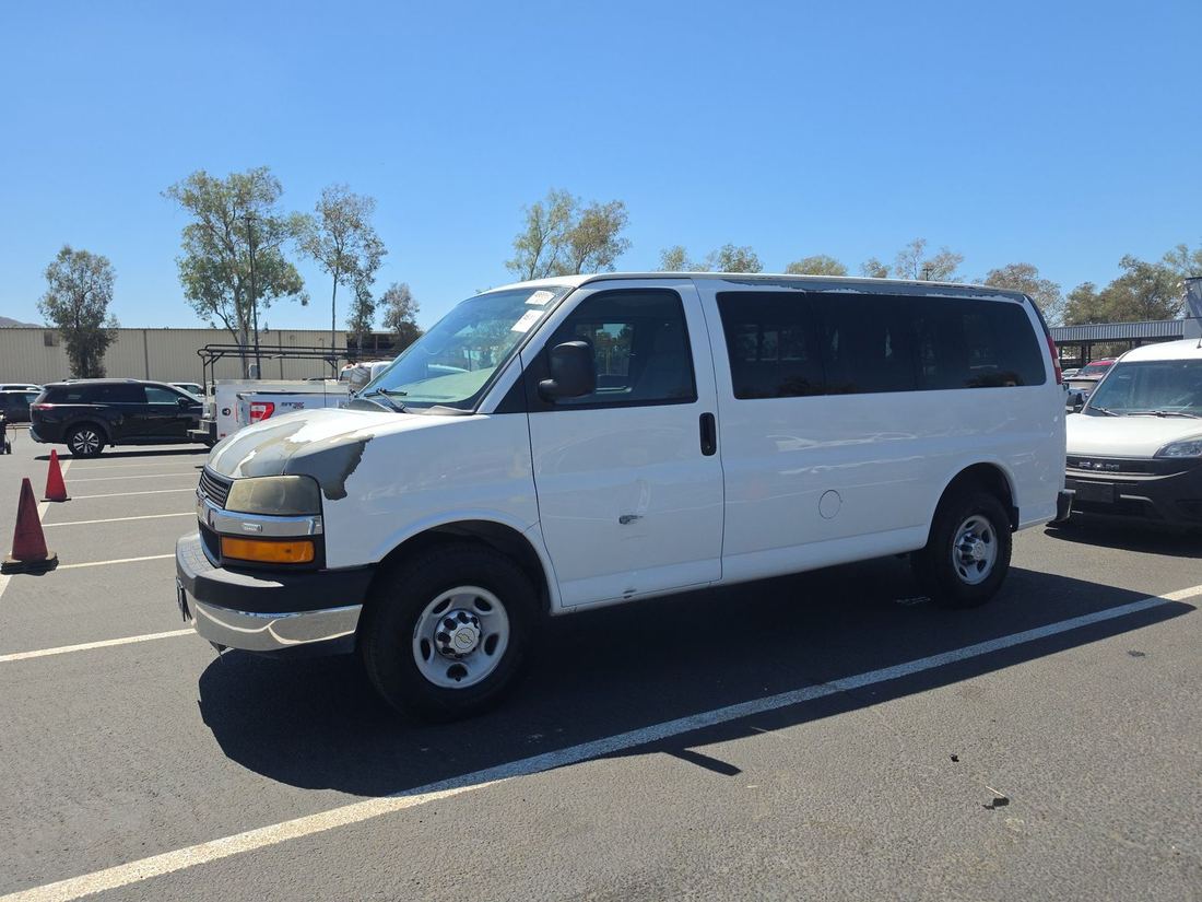2011 Chevrolet 2500 Passenger