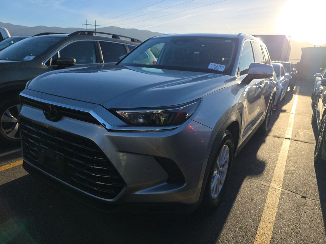 2025 Toyota 15 Series