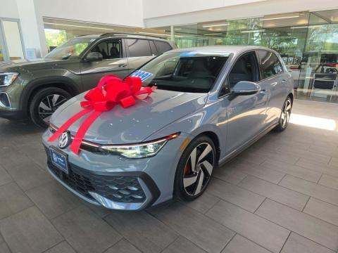 2025 Volkswagen S