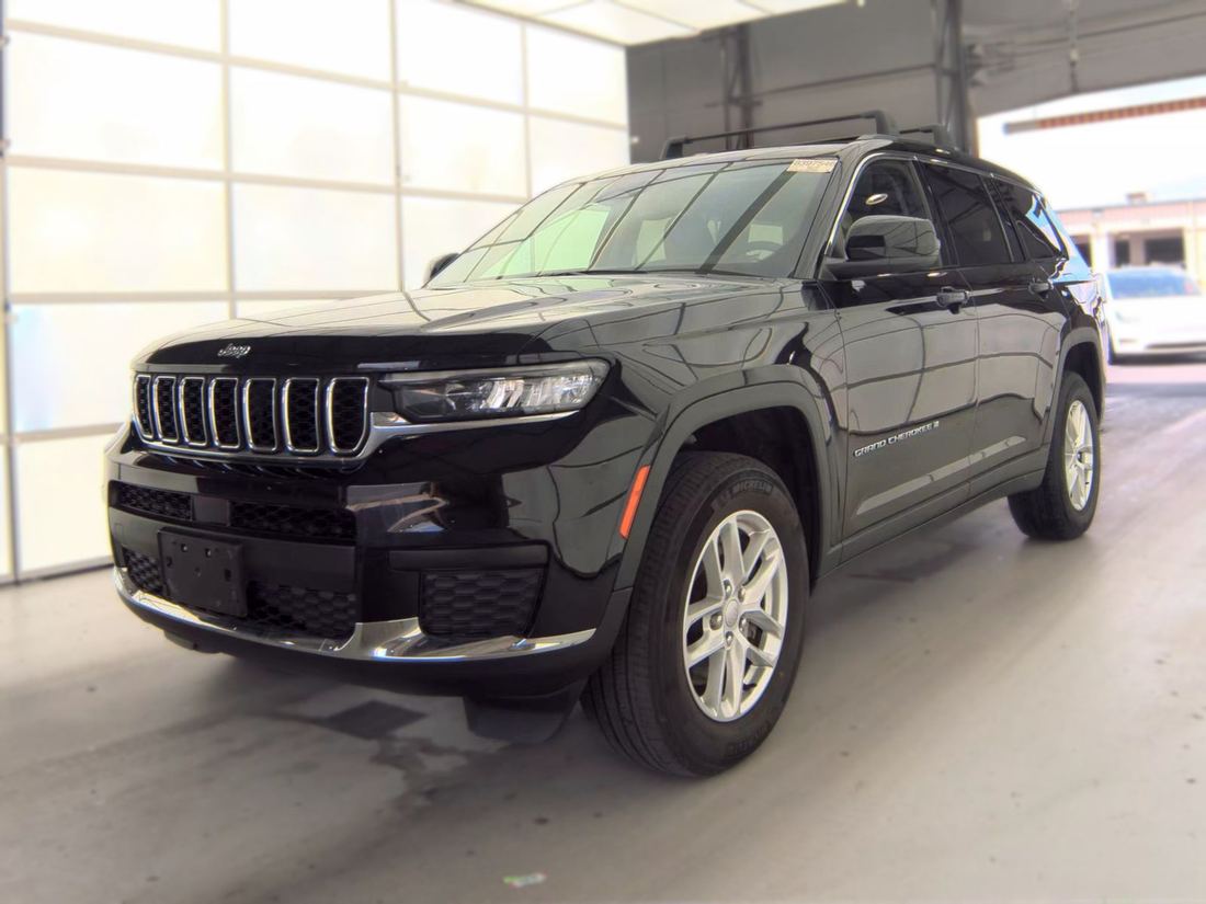 2023 Jeep Laredo, Altitude