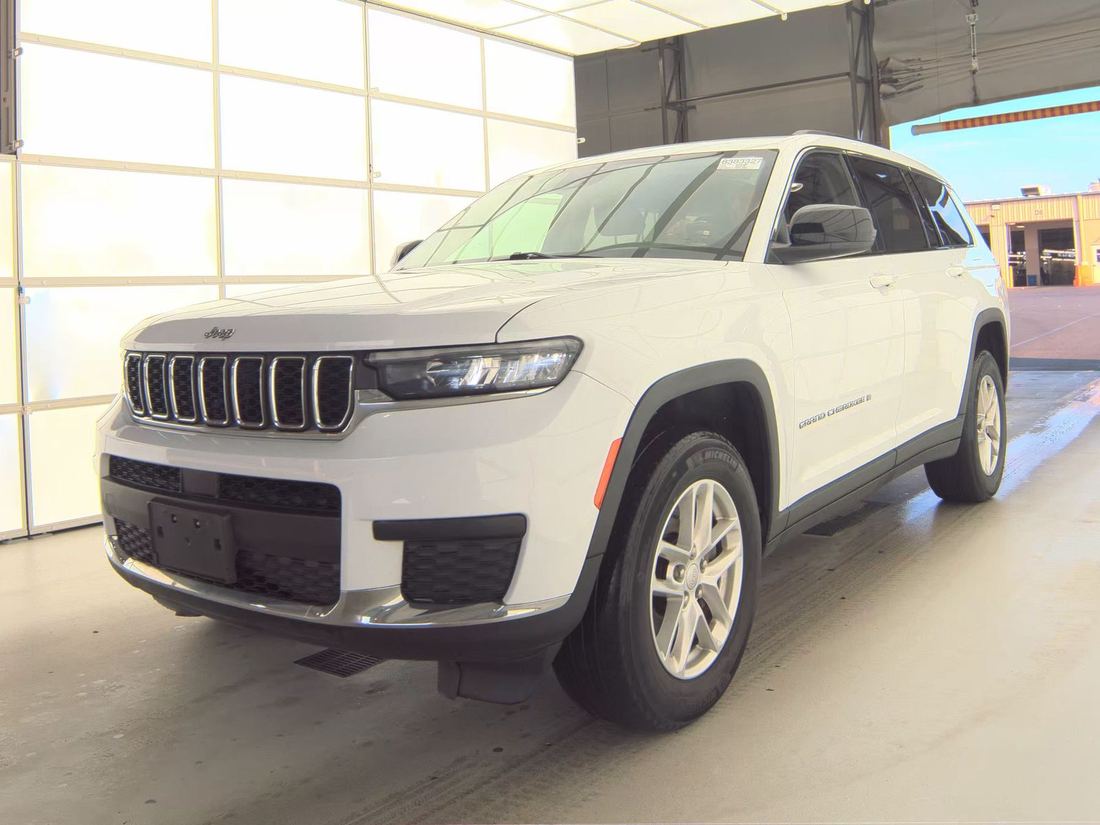 2022 Jeep Laredo