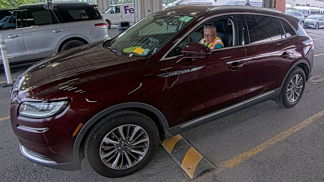 2023 LINCOLN Nautilus